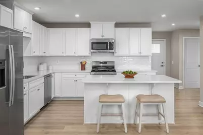 466 Clubhouse Drive, Rostraver, PA 15012 - Photo 2