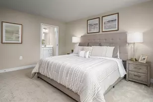 466 Clubhouse Dr, Rostraver, PA 15012 - Photo 12