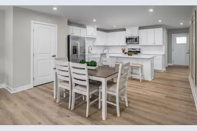 466 Clubhouse Drive, Rostraver, PA 15012 - Photo 6