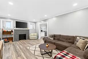 2202 McMinn St, Aliquippa, PA 15001 - Photo 8