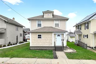 2202 McMinn St, Aliquippa, PA 15001 - Photo 2