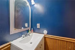 1914 Riggs Rd, South Park, PA 15129 - Photo 28