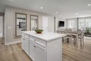 464 Clubhouse Dr, Rostraver, PA 15012 - Photo 4