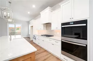 4027 Evilyn Dr, Economy, PA 15005 - Photo 8