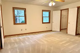 111 Blossom Dr, Center Township, PA 16001 - Photo 16