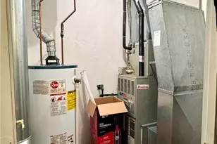 111 Blossom Dr, Center Township, PA 16001 - Photo 28