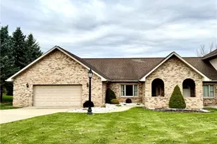 111 Blossom Dr, Center Township, PA 16001 - Photo 1