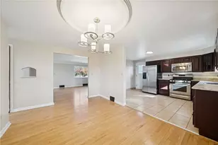 421 Robbins Station Rd, North Huntingdon, PA 15642 - Photo 8