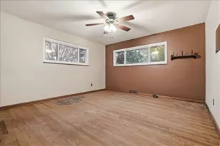 2218 Country Club Dr, Pittsburgh, PA 15241 - Photo 18