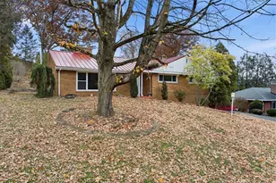 2218 Country Club Dr, Pittsburgh, PA 15241 - Photo 38