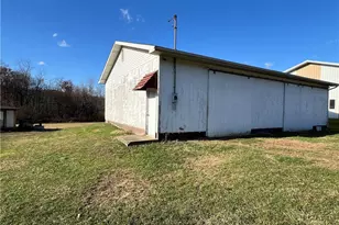 221 Leise Ln, Slippery Rock, PA 16117 - Photo 18