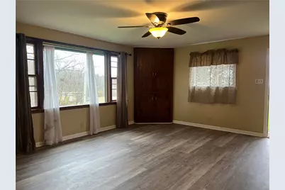 221 Leise Ln, Slippery Rock, PA 16117 - Photo 4