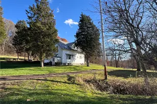 221 Leise Ln, Slippery Rock, PA 16117 - Photo 2