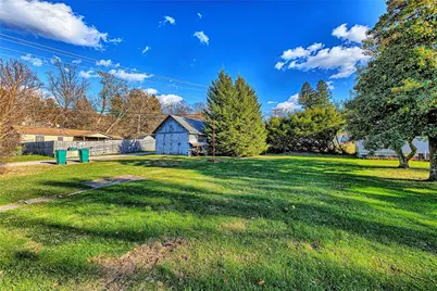 115 W 5th Ave, Derry Boro, PA 15627 - Photo 6