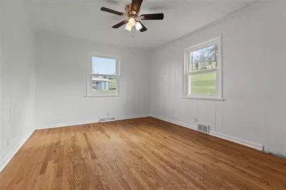 1300 Main St, Bentleyville, PA 15314 - Photo 20