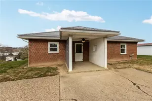 1300 Main St, Bentleyville, PA 15314 - Photo 30