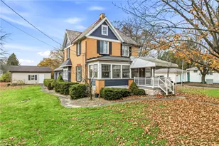 651 N Buhl Farm Dr, Hermitage, PA 16148 - Photo 1