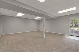 801 Lexington Dr, Hopewell Township, PA 15001 - Photo 30