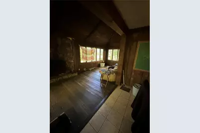 360 Lakewood Gardens Rd, Hickory Township, PA 16105 - Photo 6