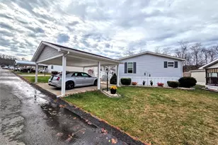 105 Eagle Pointe Ests, New Eagle, PA 15067 - Photo 2