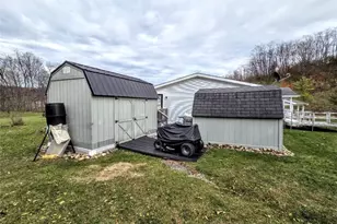 105 Eagle Pointe Ests, New Eagle, PA 15067 - Photo 36