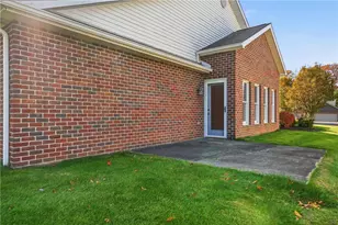 3205 Penny Ln, Neshannock Township, PA 16105 - Photo 4