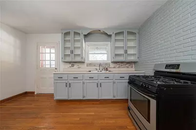 2402 W Main St, Aliquippa, PA 15001 - Photo 6