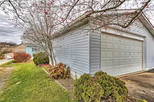 329 Price St, Hempfield Township, PA 15619 - Photo 32