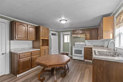 24 Adams St, Cokeburg, PA 15324 - Photo 6