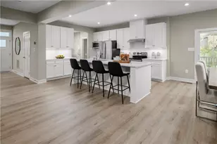 204 Winthrop Dr, Peters Township, PA 15367 - Photo 4