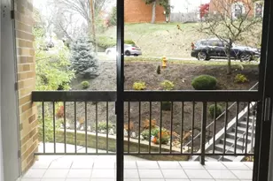 1500 Cochran Rd, Scott Township, PA 15243 - Photo 12