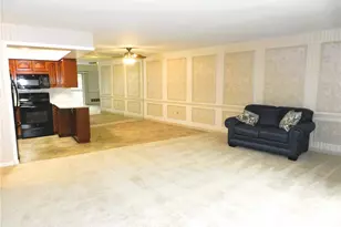 1500 Cochran Rd, Scott Township, PA 15243 - Photo 10