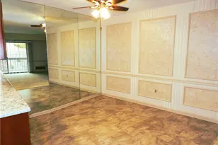 1500 Cochran Rd, Scott Township, PA 15243 - Photo 8