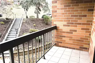 1500 Cochran Rd, Scott Township, PA 15243 - Photo 14