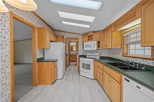 200 Rock Lake Dr, Jackson Township, PA 16063 - Photo 12