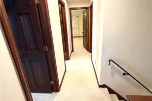 311 Amblewood Cir, Hempfield Township, PA 15601 - Photo 16