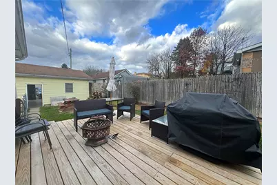 717 N 1st St, Jeannette, PA 15644 - Photo 10