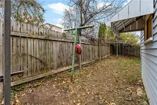 25 Kinder Ave, Fallowfield, PA 15022 - Photo 32