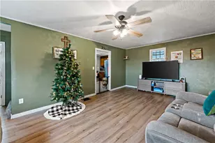 25 Kinder Ave, Fallowfield, PA 15022 - Photo 8