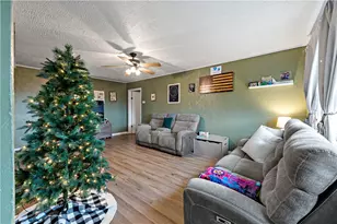 25 Kinder Ave, Fallowfield, PA 15022 - Photo 10