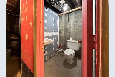 219 Brownsville Rd, Pittsburgh, PA 15210 - Photo 28