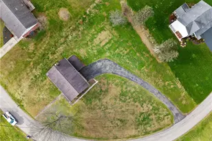 107 Silverview Dr, Buffalo Township, PA 16055 - Photo 4