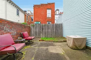 2325 Larkins Wy, Pittsburgh, PA 15203 - Photo 16