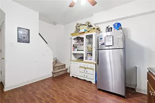 2325 Larkins Wy, Pittsburgh, PA 15203 - Photo 10