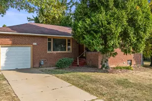 111 Hickory Dr, Chippewa Township, PA 15010 - Photo 1