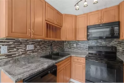 624 Deer Watch Rd, Bridgeville, PA 15017 - Photo 4