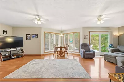 327/329 Sugar Run Road, Waynesburg, PA 15370 - Photo 16