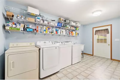 327/329 Sugar Run Road, Waynesburg, PA 15370 - Photo 20