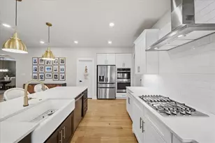 321 Crest Ln, Adams Township, PA 16046 - Photo 16