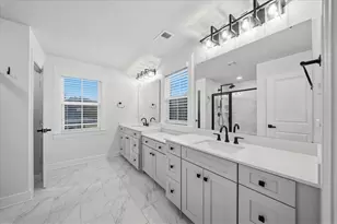 321 Crest Ln, Adams Township, PA 16046 - Photo 24